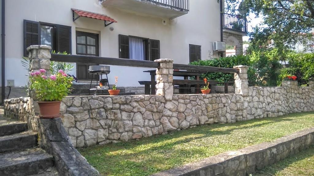Apartments Kalac Лабин Екстер'єр фото
